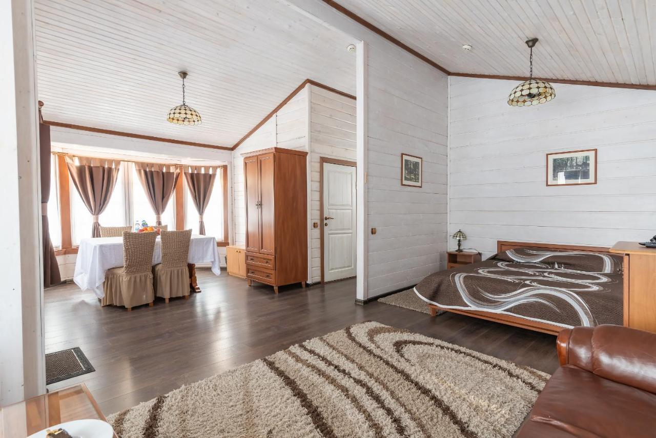 Selena Family Hotel Sokirno