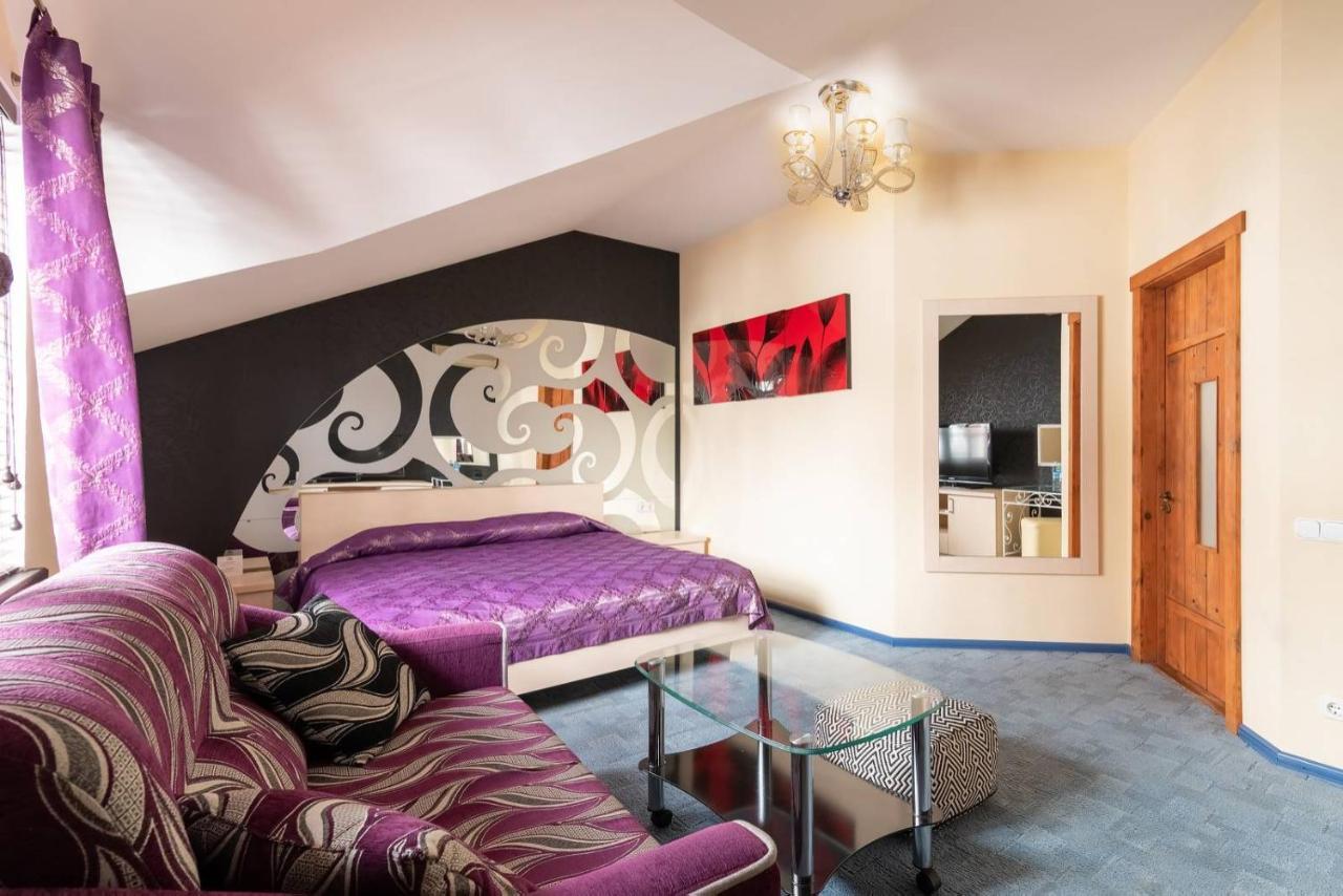 Selena Family Hotel
